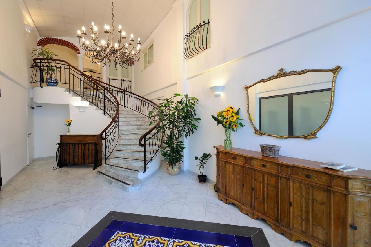 Aurora Residence Amalfi Eksteriør billede
